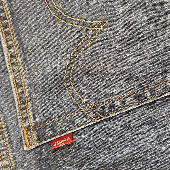 NWT Levi's 501 Button Fly High Rise denm cut off jean shorts sz.33 - Picture 6 of 9